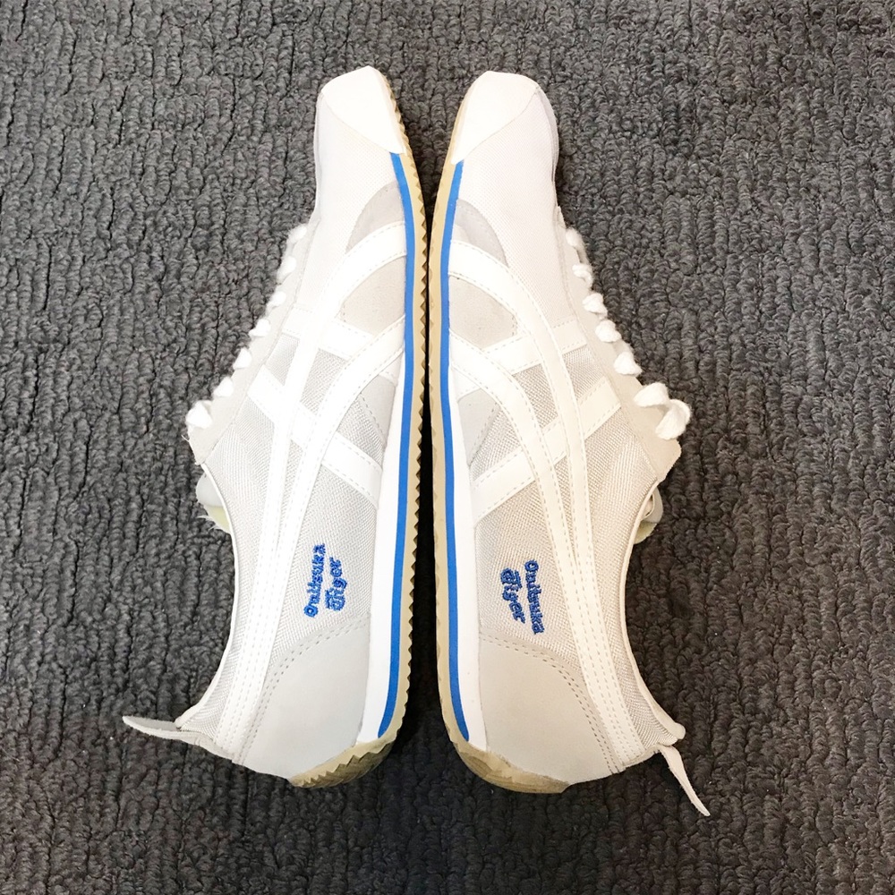Onituska Tiger Fenching shoe by ASICS